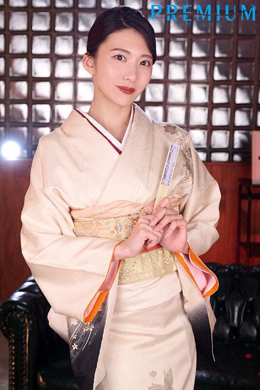 MIAA-957 母の再婚相手が初恋の担任だった…。数年分の『好き』と『嫉妬』が爆発！危険日なのに何度も中出しさ